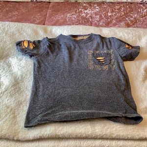 Boys shirt. 6 little boys